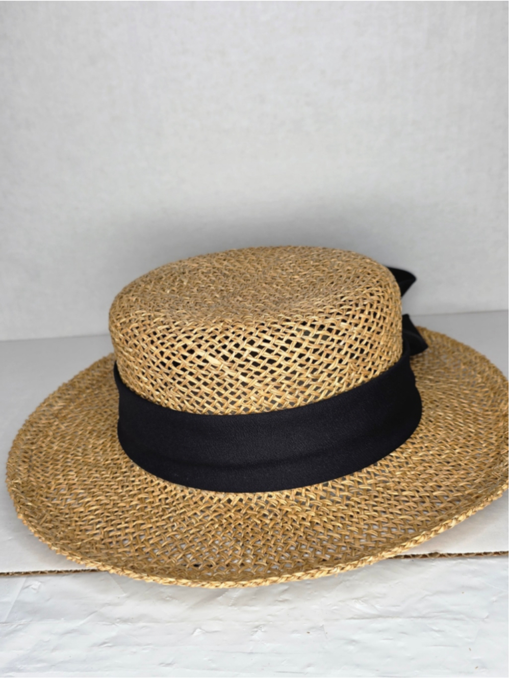 Women's Unbranded Straw Boater Hat in Beige with Black Ribbon, One Size - Picture 2 of 7